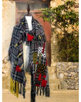 Wintry long scarf with Keffiyeh pattern