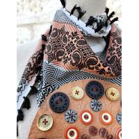 Star ... Buttons on fabric collar