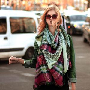 Keffiyeh Scarf with Tweed